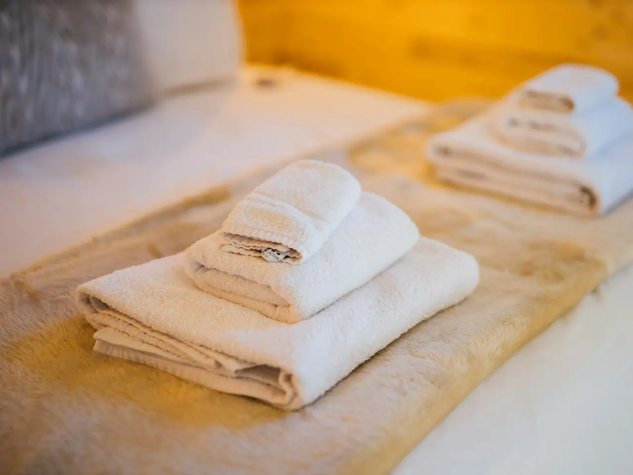 Folded linen for daily housekeeping